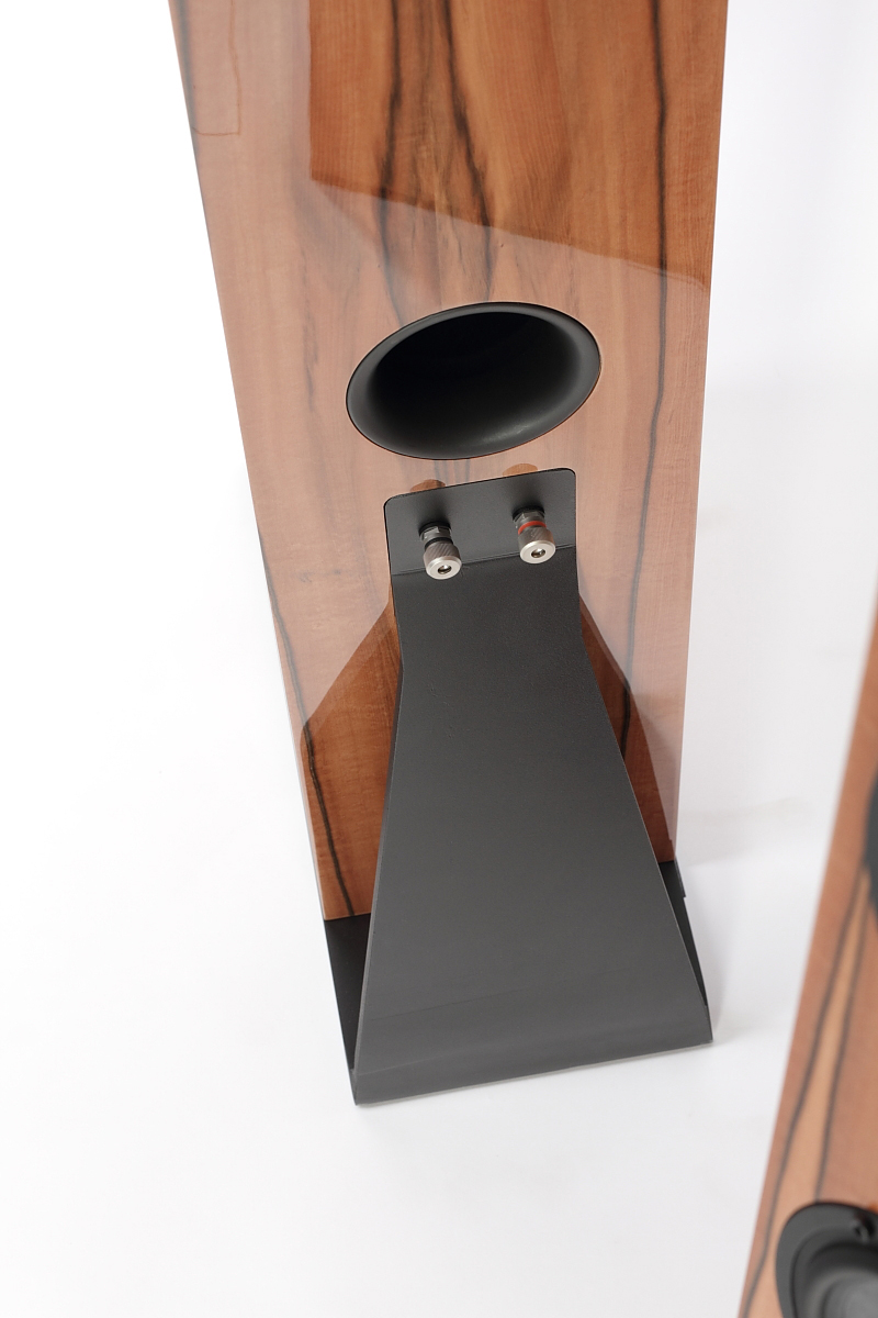 Pylon Audio Emerald HF: la columna Emerald según HighFidelity