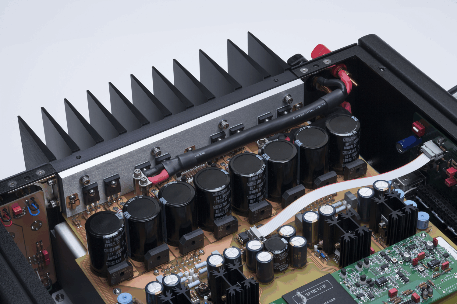 Spectral DMA-300 Stereo Reference Standard Amplifier: lo último en topología de amplificación